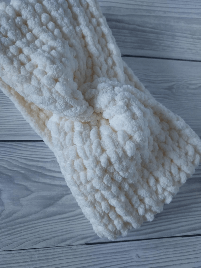 Cream Crochet Ear Warmer, Earwarmers, Crochet Headband, Knit Headband, Child Earwarmer Size 1-3Yrs 