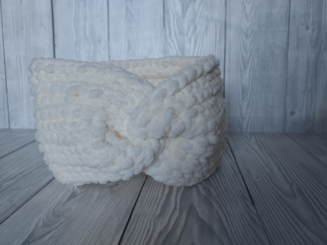 Cream Crochet Ear Warmer, Earwarmers, Crochet Headband, Knit Headband, Child Earwarmer Size 1-3Yrs 